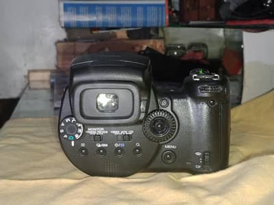 Sony R 1 Cyber-Shot