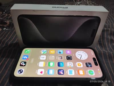 iPhone 15 pro max  Factory unlocked LLA 256 Black Healt 100  Cycle 80