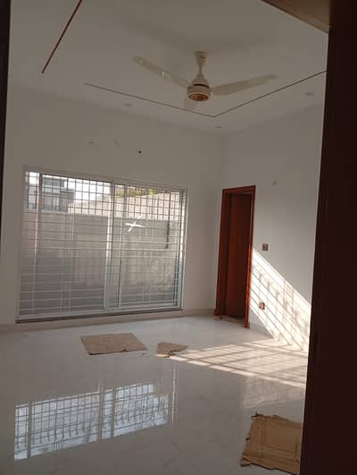 Brand New 8 Marla House For Rent In DHA 9 Town D Block (Prime Location Original Picures)