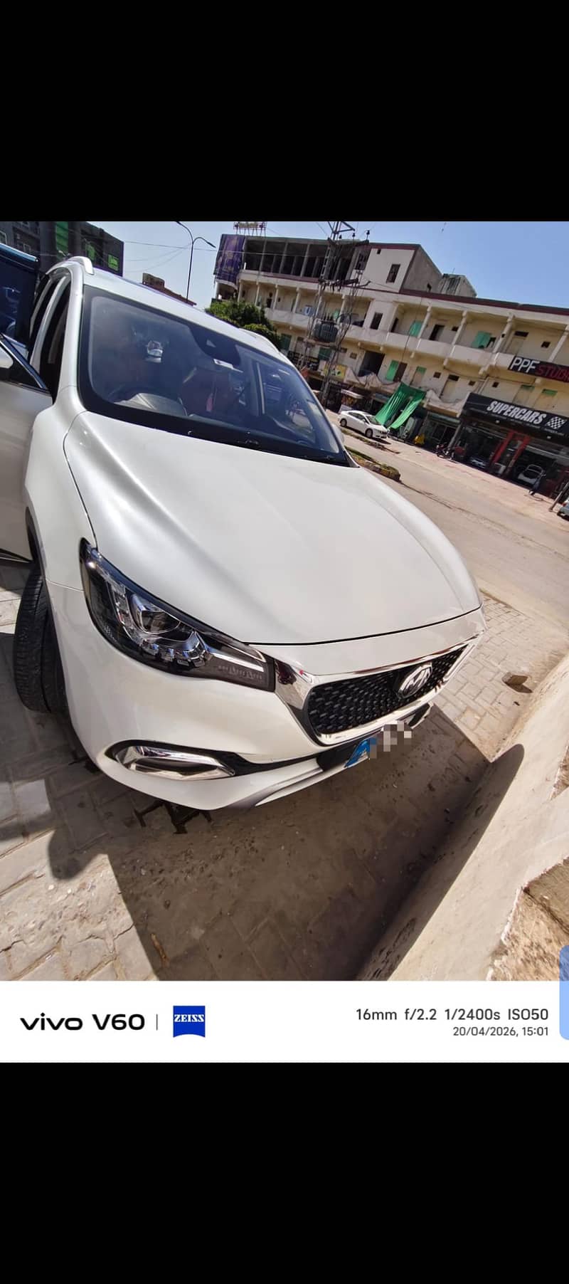 MG HS 2
