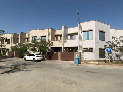 125 Sq Yd Corner Category Villa For Sale Ali Block, Bahria Town Karachi. 3 Bedrooms | Greenbelt & All Facilities Nearby including Park, Mosque, Shopping Gallery & PSO Petrol Pump | Prime Location | Ready for Living.