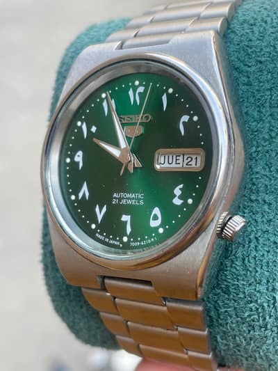 Seiko 5 Arabic