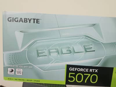 GIGABYTE RTX 5070 EAGLE OC ICE