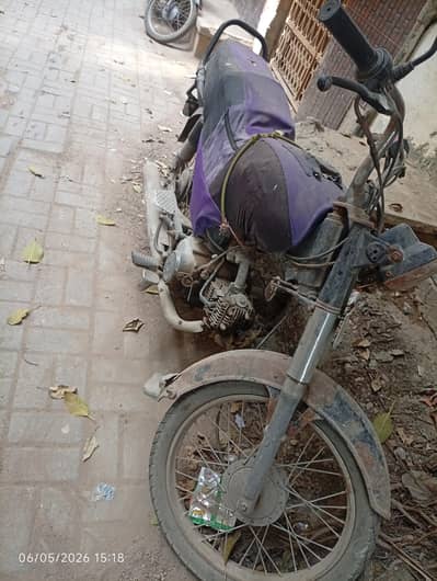 byike 1 months sa gali ma khara h is laya halat asa baqi ok h clp b  h