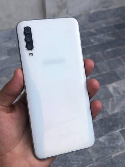 Samsung A50