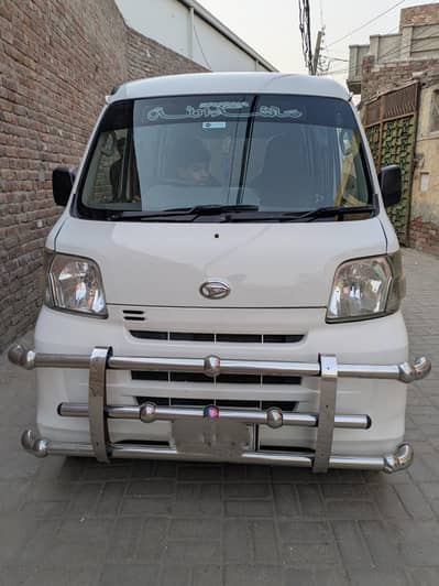 Hijet cargo 2012/2017 RS. 1870000