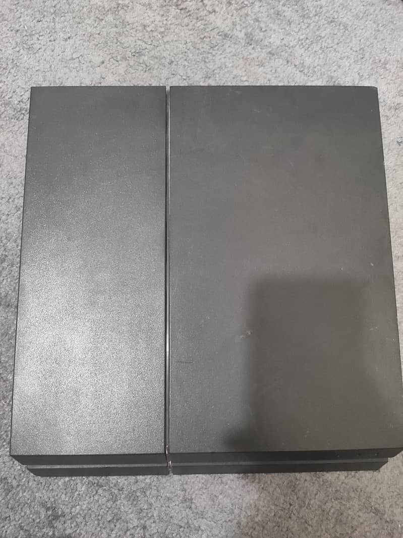 Ps4 complete set | 2 controllers, console, 1 game 6