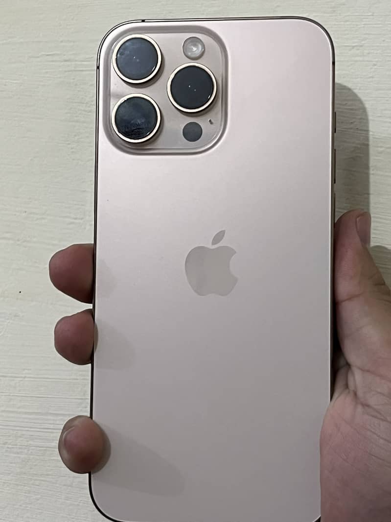 iPhone 16 pro max 0