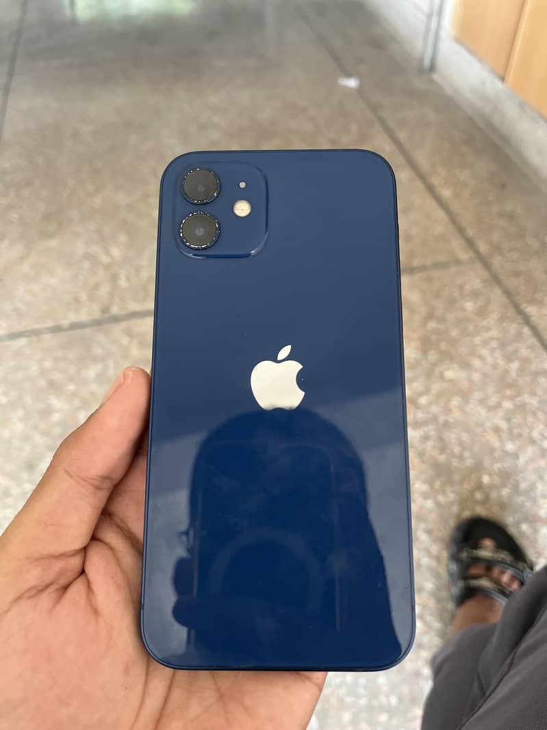 iPhone 12 3