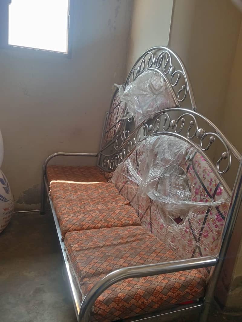 bed aur sofa set 2