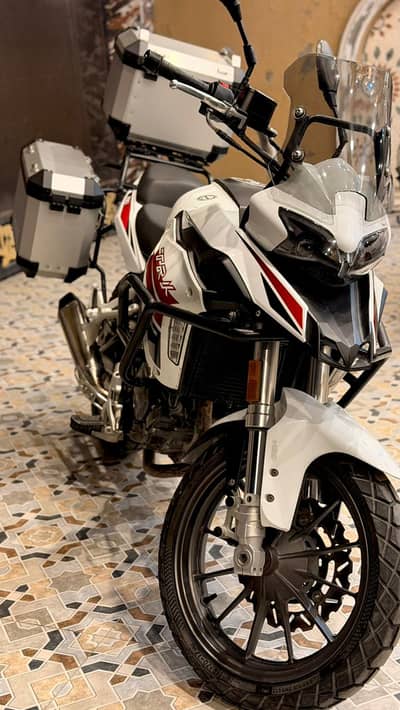 Benelli TRK 251 2022 | Adventure Edition | Top & Side Boxes | Pristine