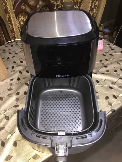 Philips AirFryer | HD9792 | ONLY 2 WEEKS USED