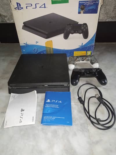 Ps4 Slim Jailbreak Sealed with an additional Controller