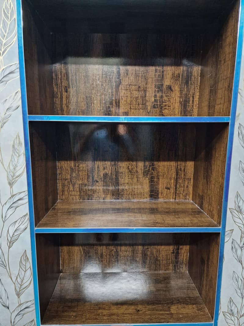 Book shelf 1