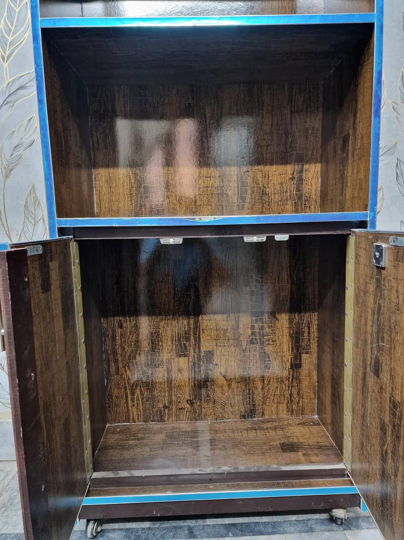 Book shelf 3
