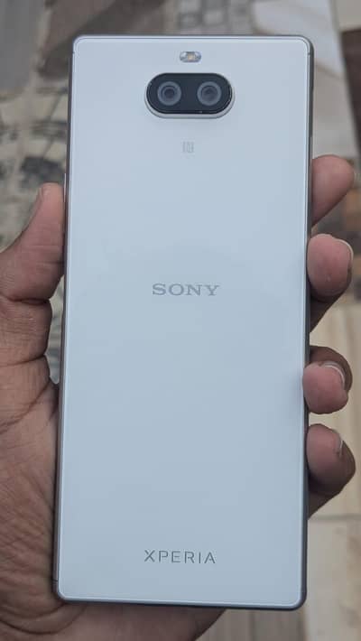 mint condition Xperia 8