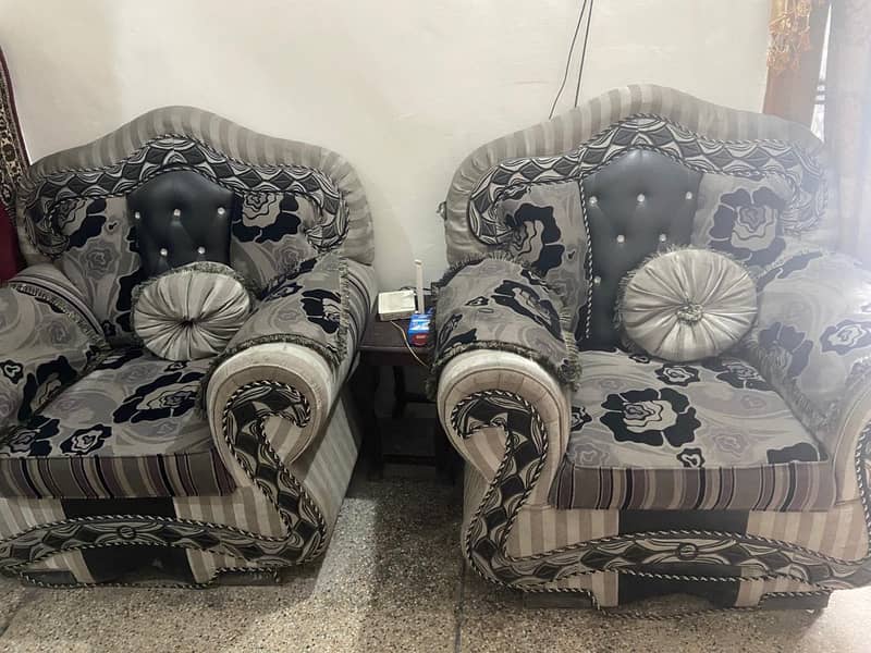 Sofa set 0