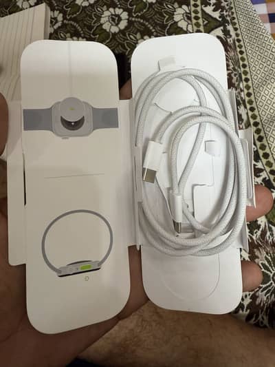 Iphone 17 pro original cable 2 times used 10 by 10