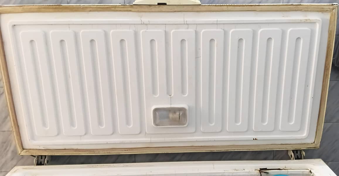 Waves Deep freezer 0