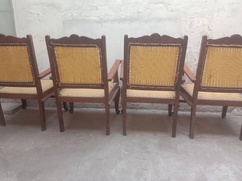 Chairs 0