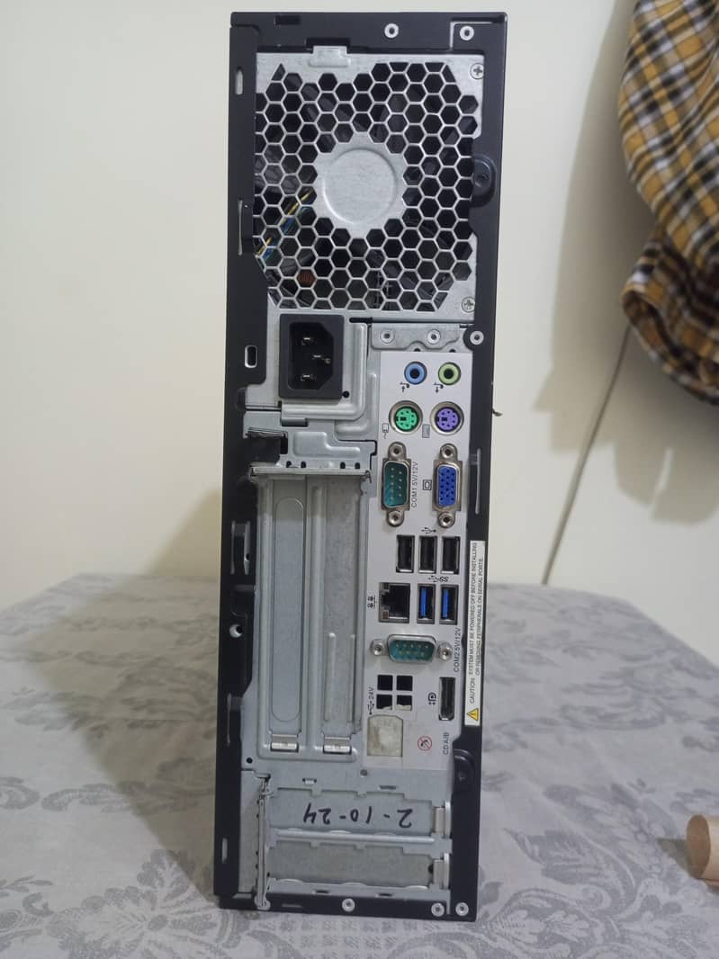 hp desktop cpu  complete computer setup with wires 3