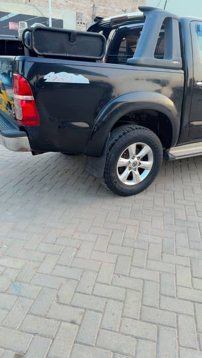Toyota vigo champ