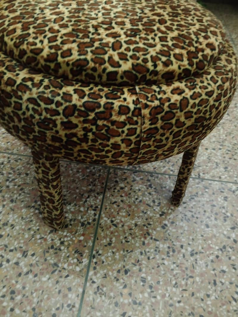 stool 1