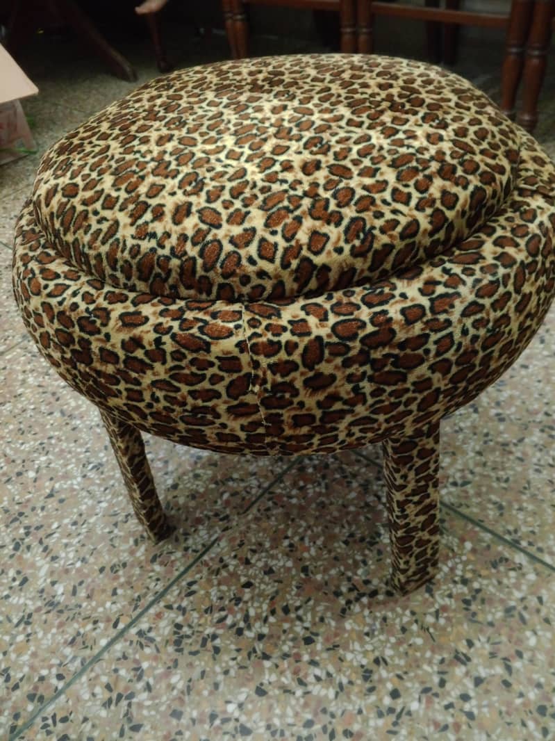 stool 2