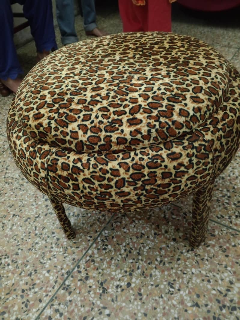 stool 3