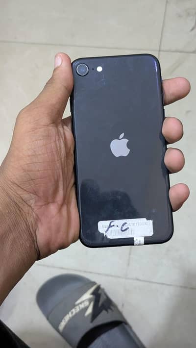 IPHONE SE 2020
