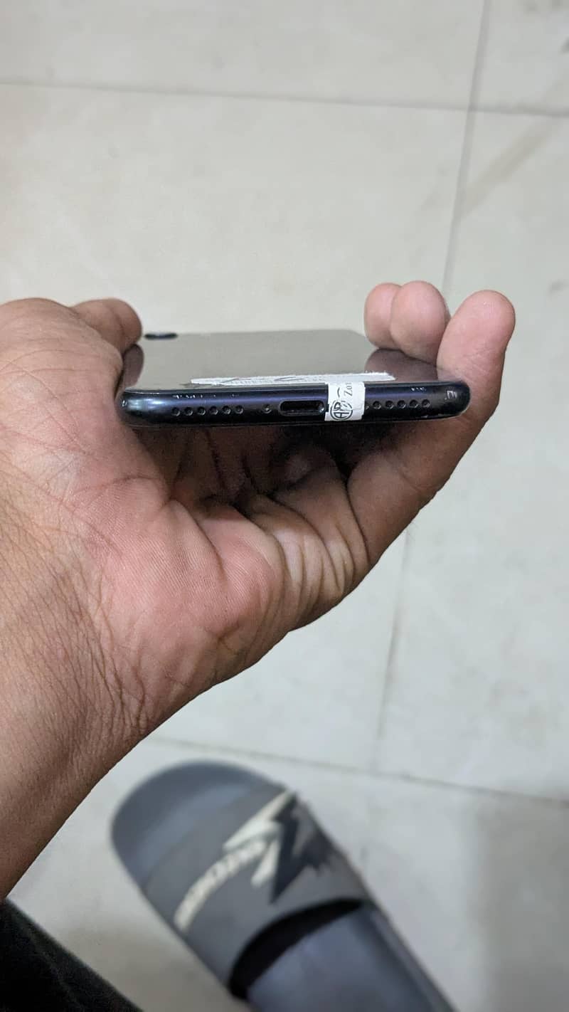 IPHONE SE 2020 1