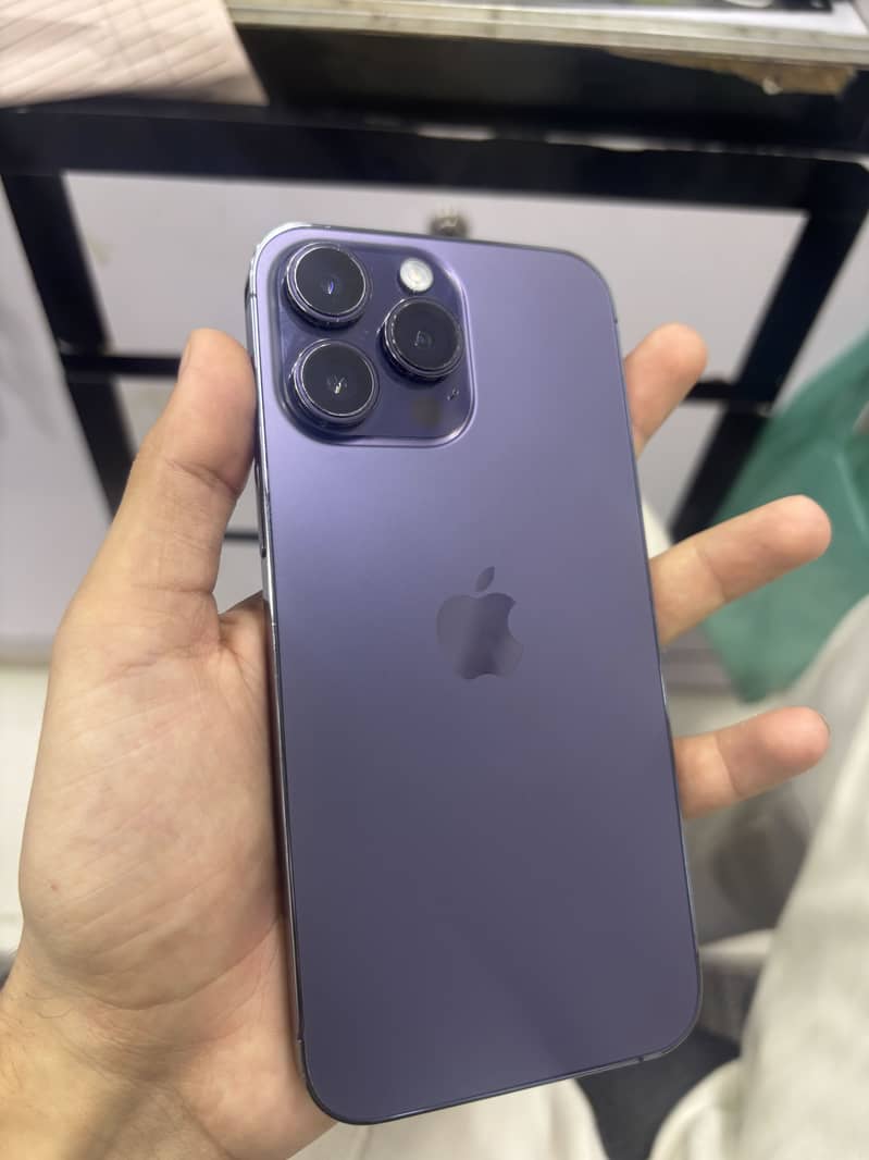 Iphone 14pro max 5