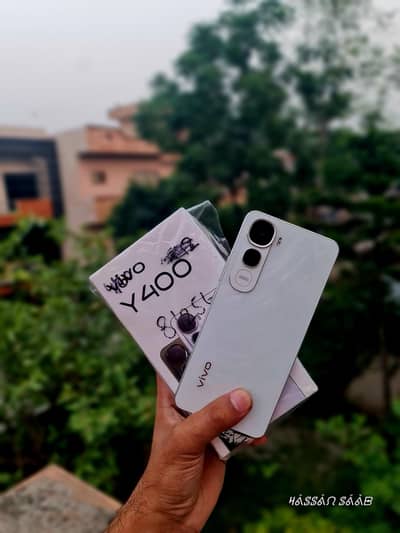 Vivo Y400 (8 256) Official PTA PROVED WITH BOX CHARGER SALE & EXCHANGE