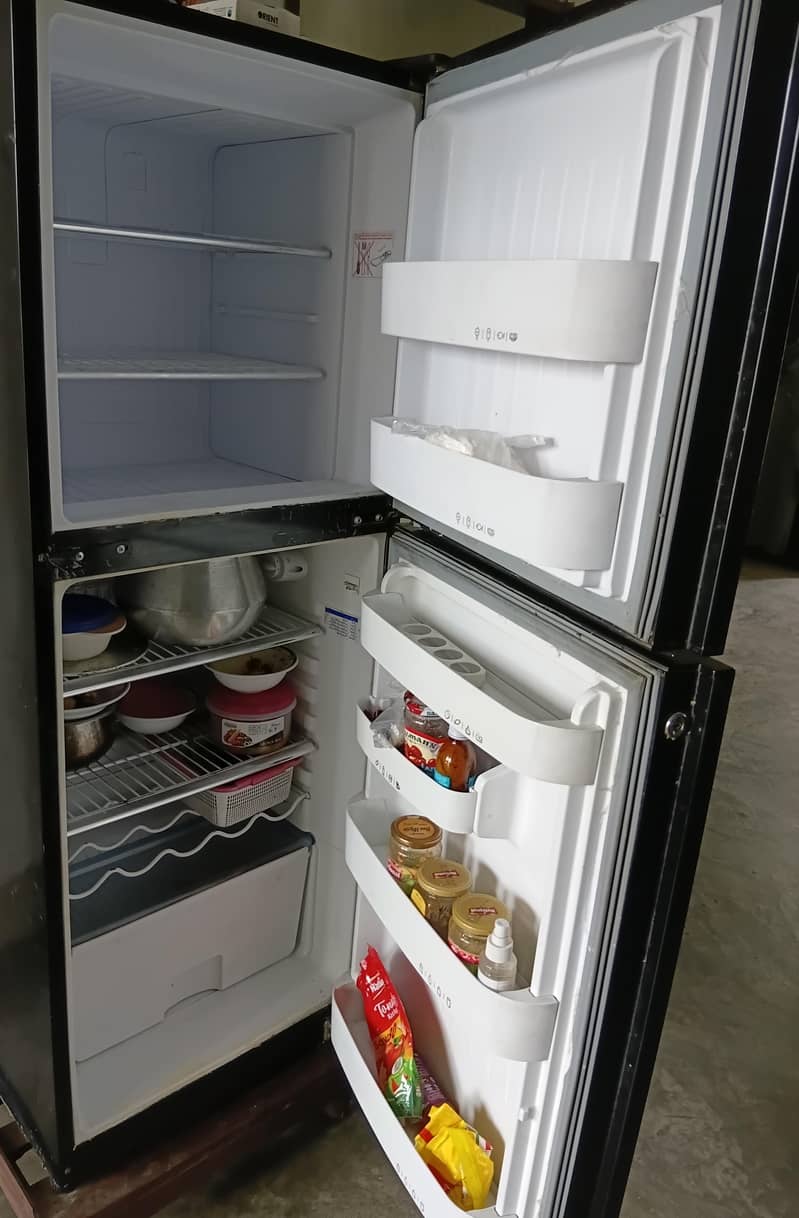 Orient refrigator 12 Cft 2