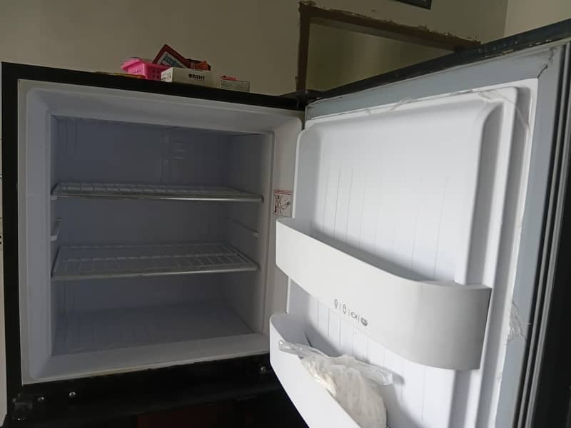 Orient refrigator 12 Cft 3