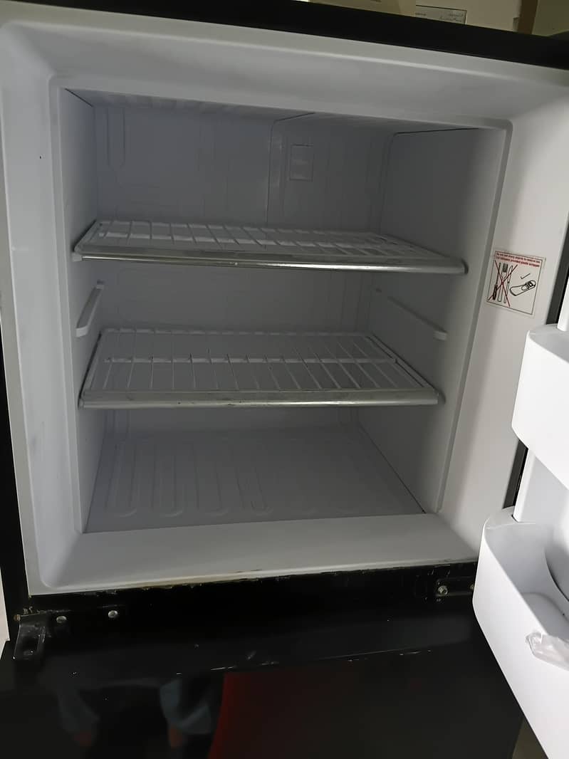 Orient refrigator 12 Cft 4