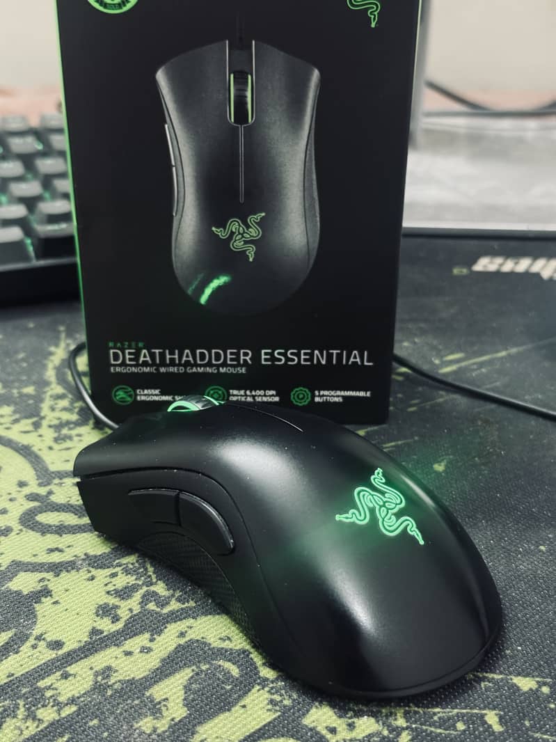 Razer Deathadder Essential 7