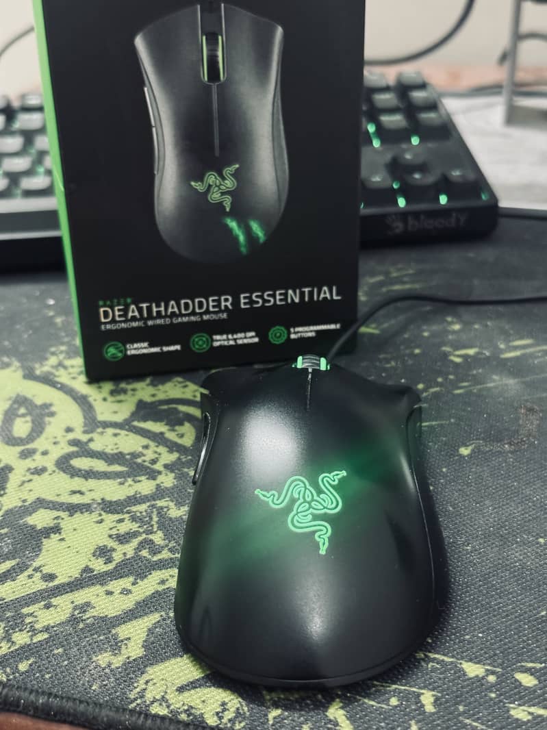 Razer Deathadder Essential 8