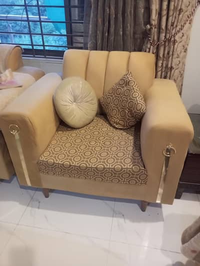 sofa set 5 seter  and d chair set