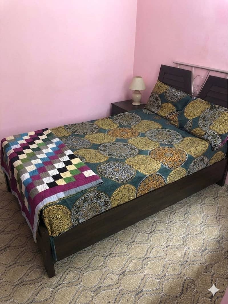 SINGLE BED BEST CONDITION 0
