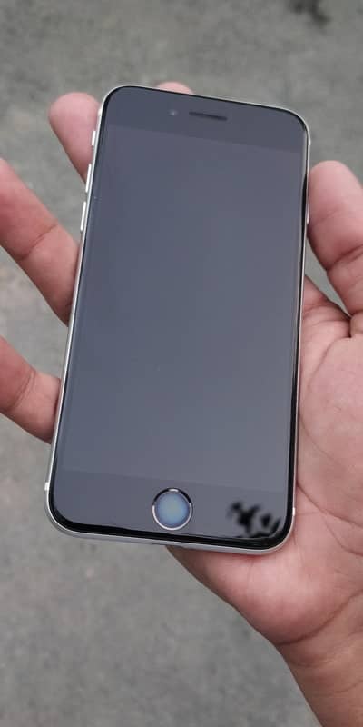 iPhone SE 2020