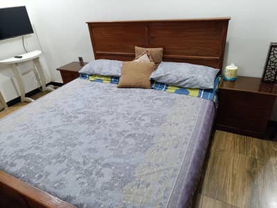 pure wooden bedset