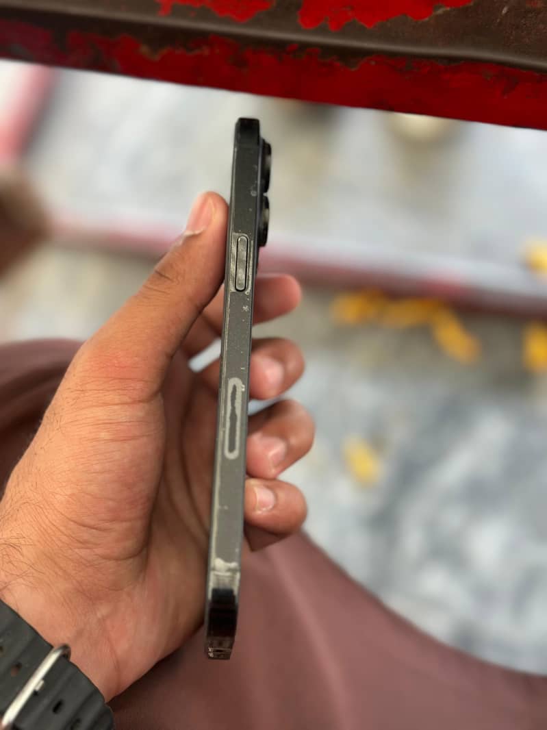 14 pro max 1