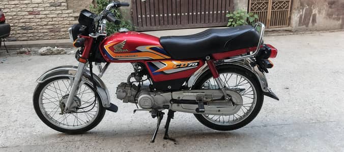 Honda cd 70 2025 sticker