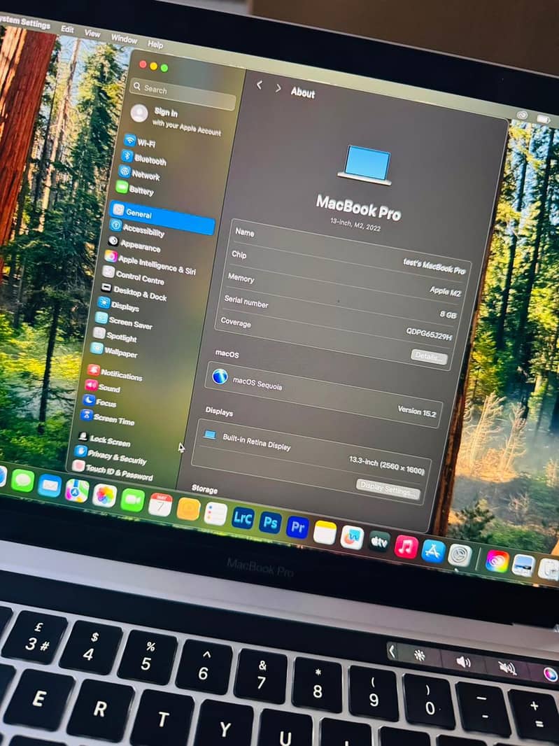 MacBook Pro M2 8/256 9