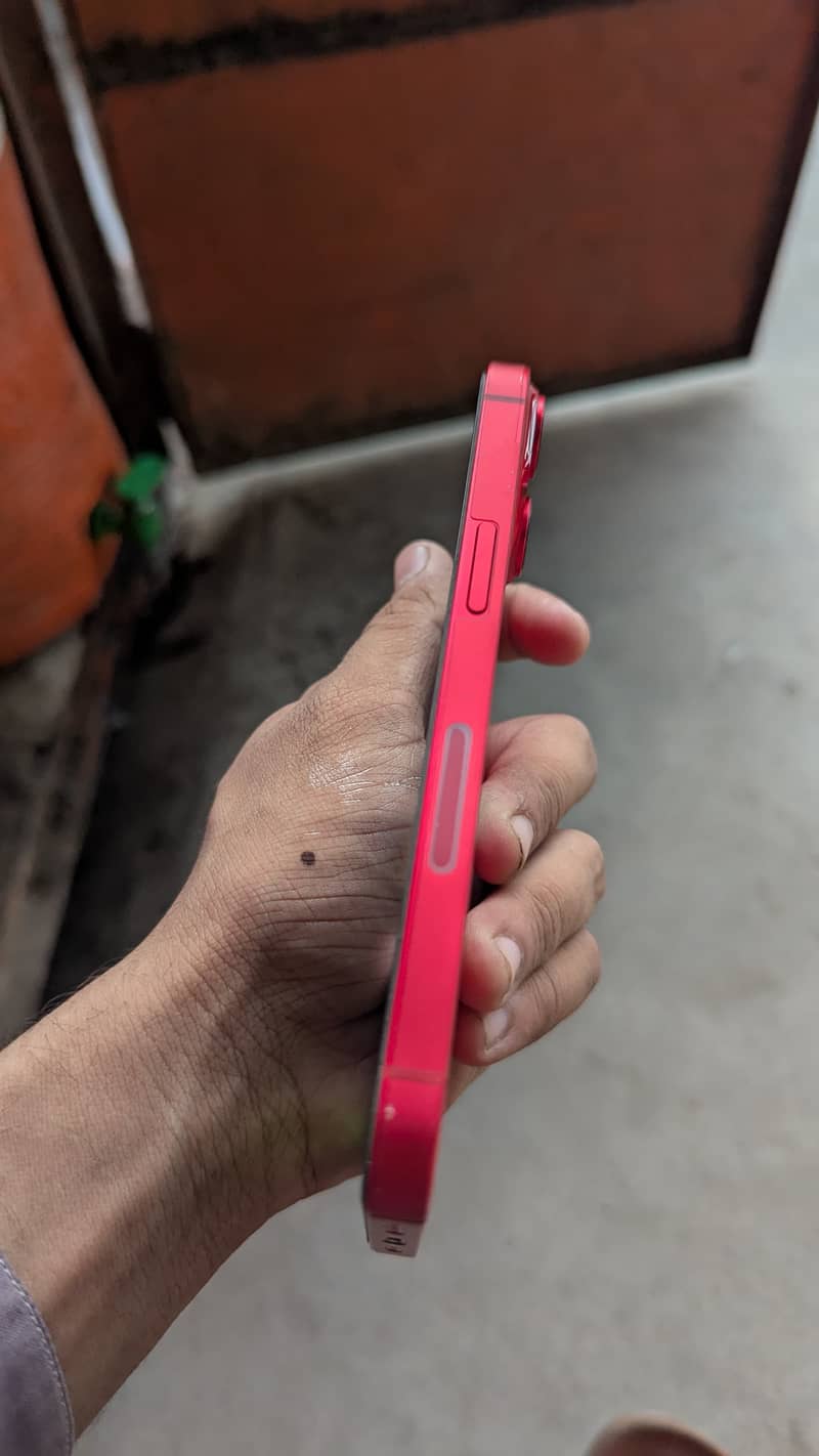 iPhone 14 9