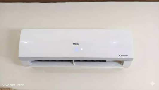 HAIER DC INVERTER 1 TON USED. LIKE NEW