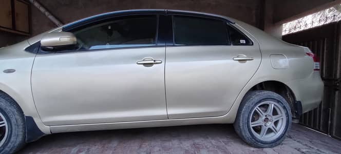 Toyota Belta full option push start automatic car for sale