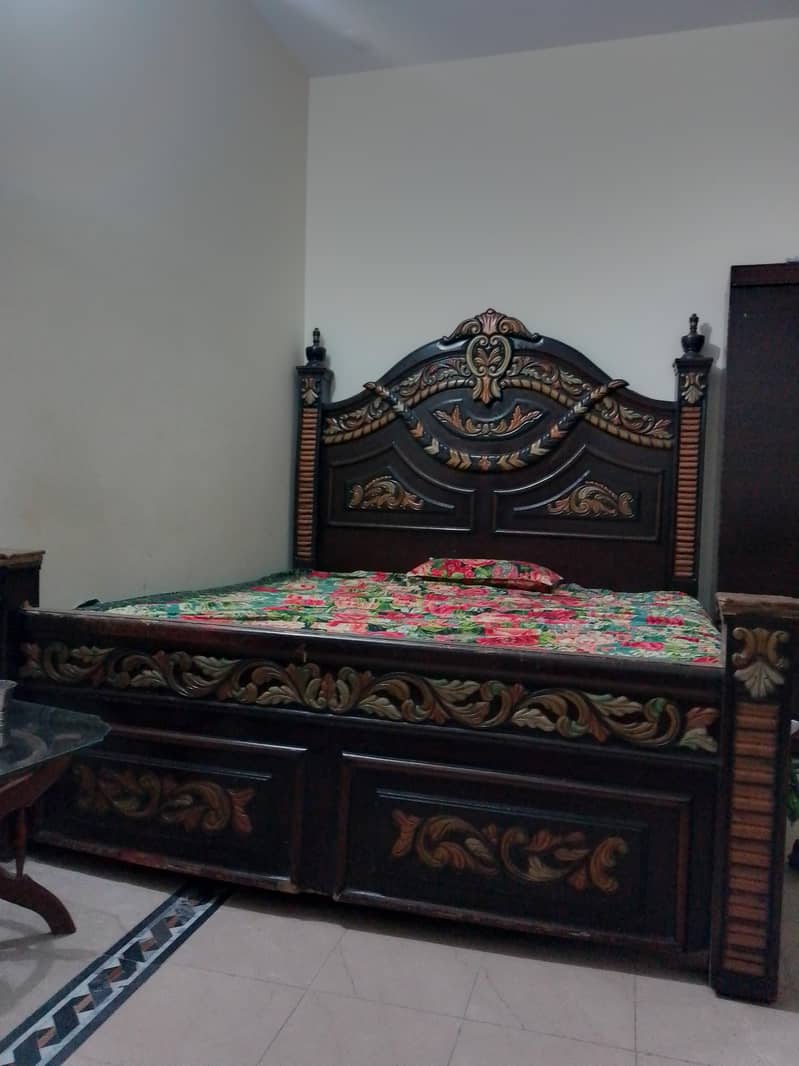 Double bed without matres 2