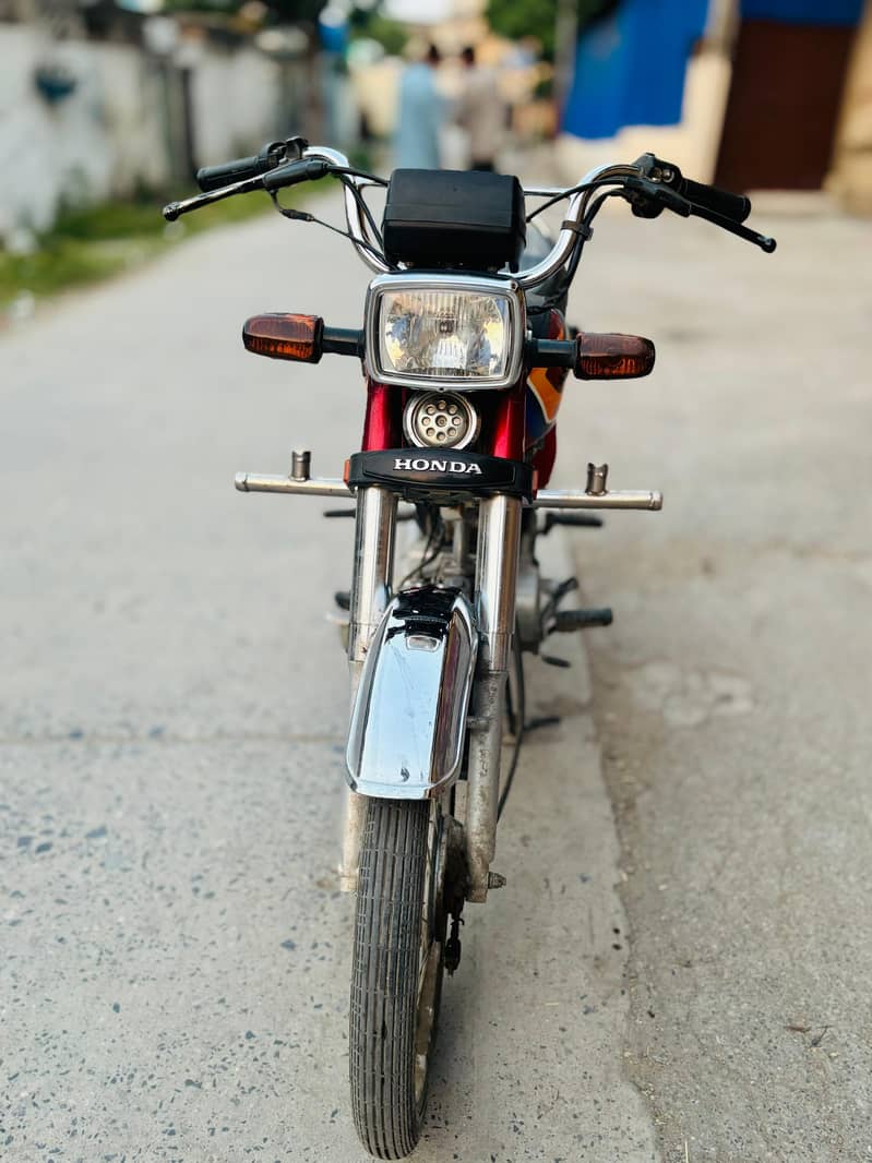 cd 70 0